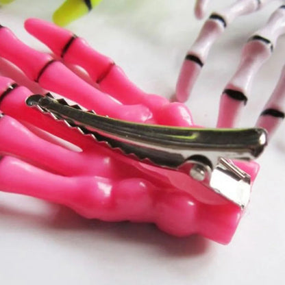 Skull Hand Hair Clips (2 Pcs) – Spooky-Cute Skeleton Claws for Halloween