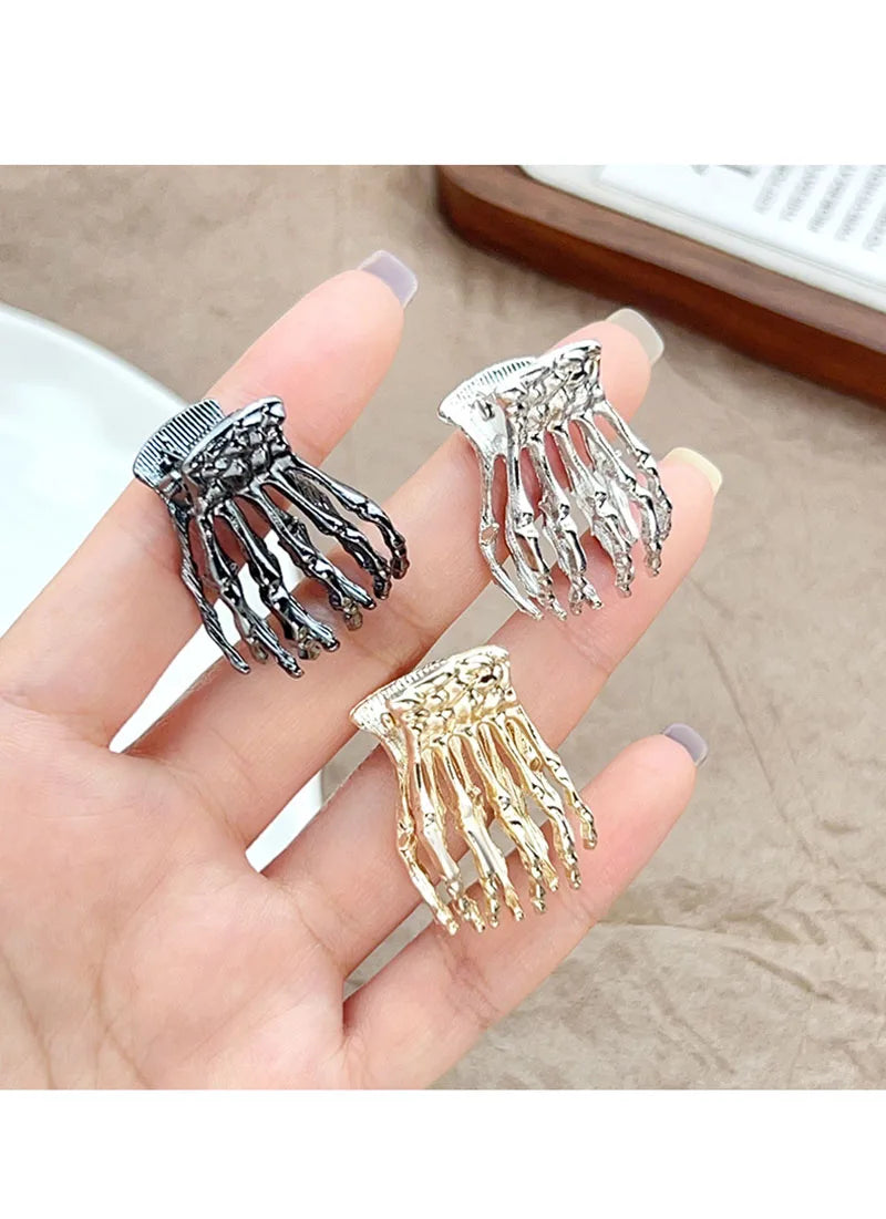 Mini Skeleton Hand Hair Claw - Gothic Grip Accessory for Halloween