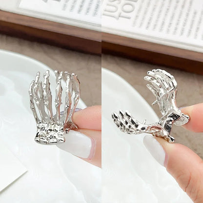 Mini Skeleton Hand Hair Claw - Gothic Grip Accessory for Halloween